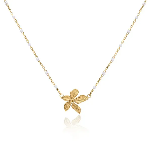 Gold_Flower_Chain_Necklace_For_Women